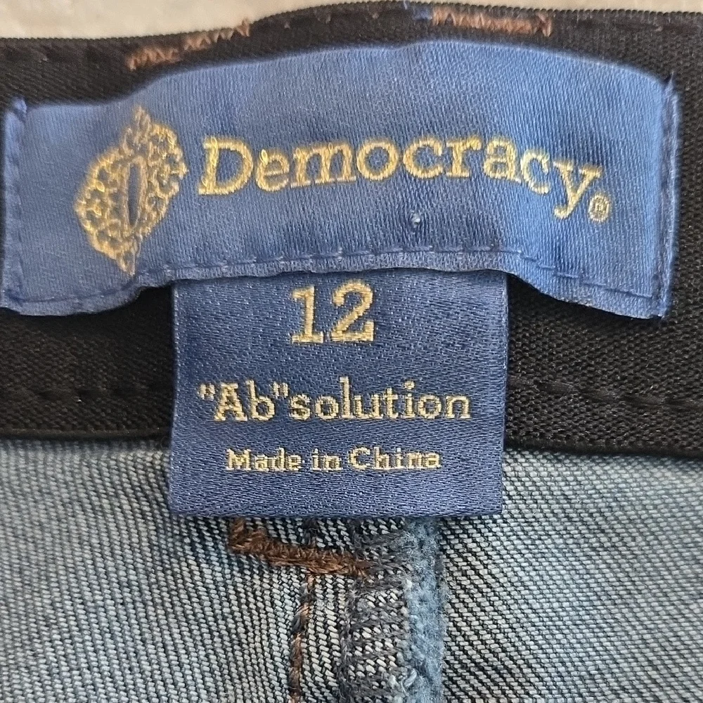 Classic Indigo Straight-Leg Jeans - Picture 5 of 13
